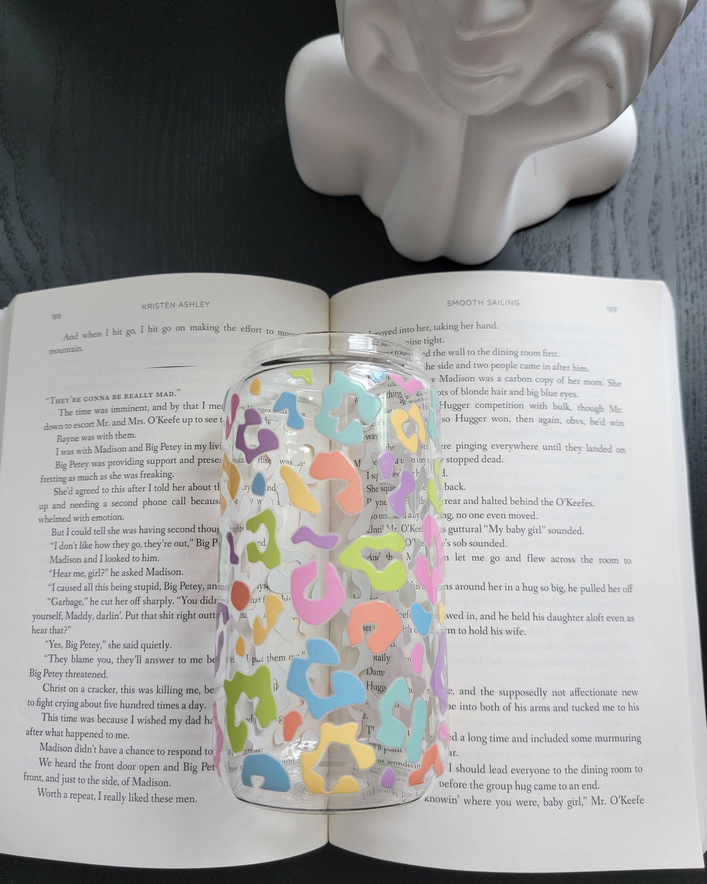 16oz Glass Cup – Read, Sip, Repeat