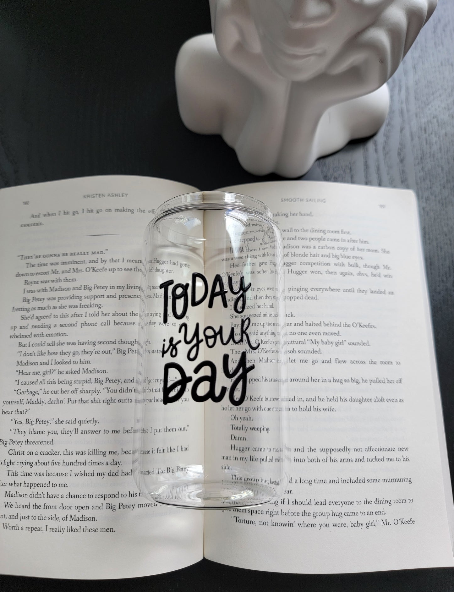 16oz Glass Cup – Read, Sip, Repeat