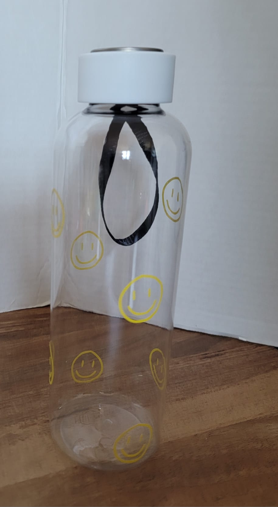 😊 Smiley Face Water Bottle